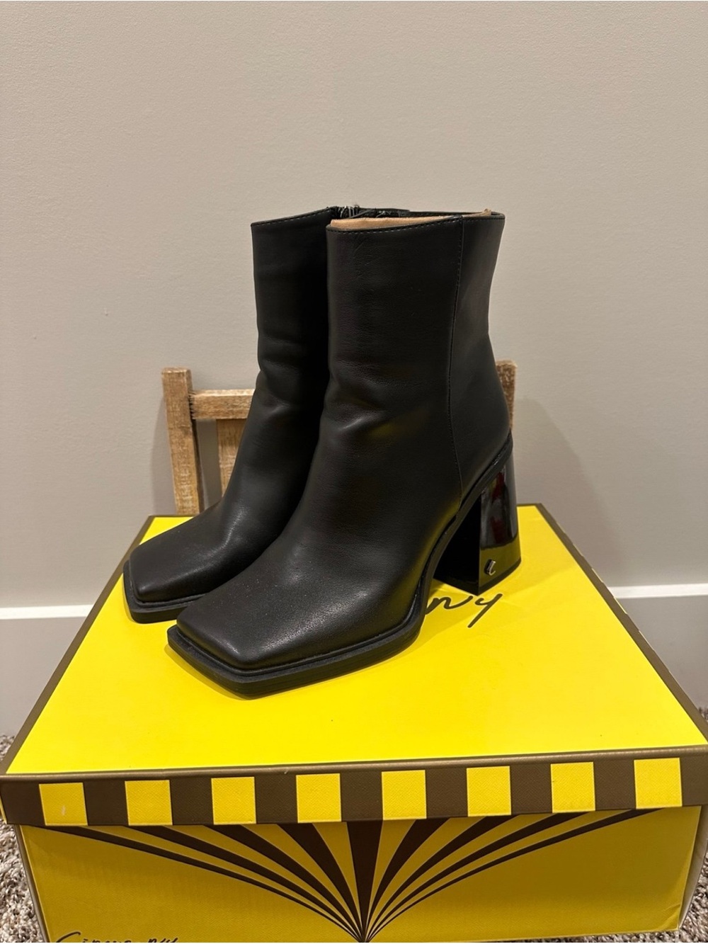 Circus by Sam Edelman Layla 2 Nappa Square Toe Boots Booties Women's Sz 7 W/ BOX
